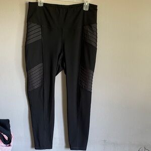 Old Navy Black Textured Leggings